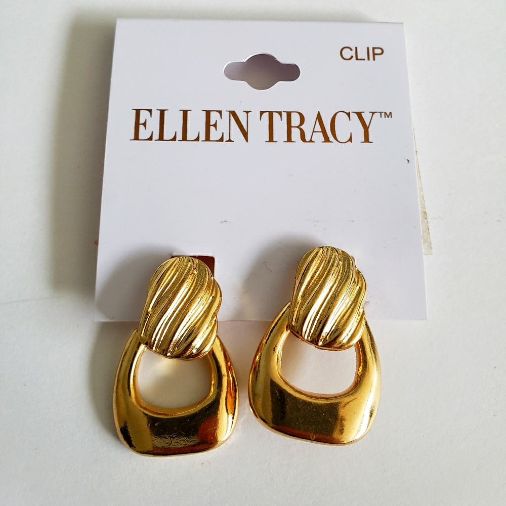 Ellen Tracy clip on earings